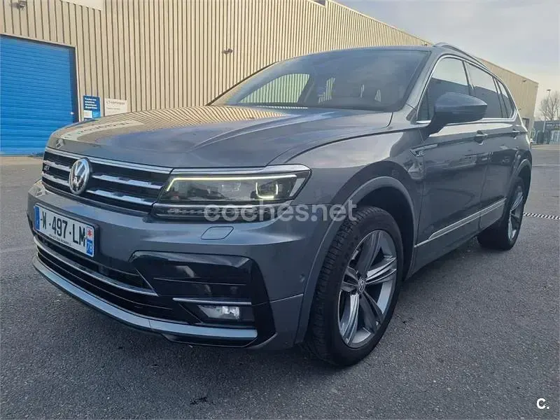 Usado VW Tiguan Sportline 190 CV (139 kW) 2020 Gris / plata SUV