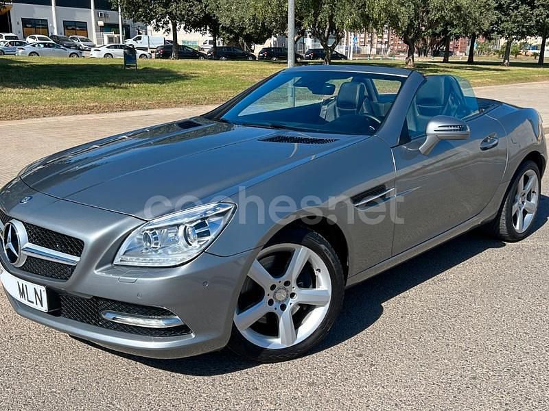 Usado Mercedes SLK250 204 CV (150 kW) 2014 Gris / plata Descapotable