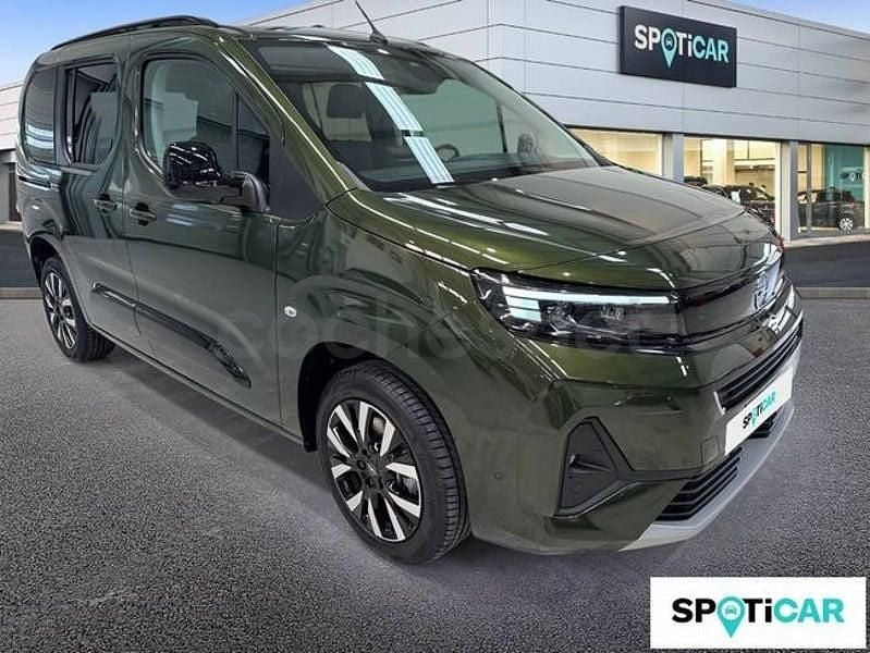 Usado Opel Combo S 130 CV (95 kW) 2024 Verde Monovolumen