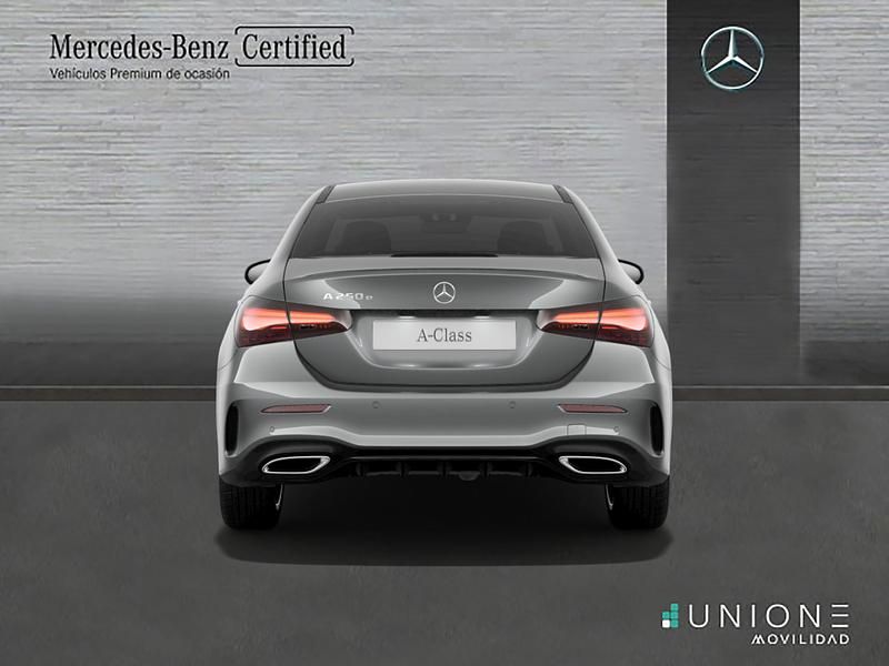 Usado Mercedes A250 218 CV (160 kW) 2025 Gris Berlina