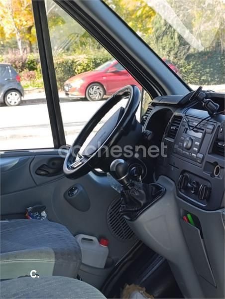 Usado Ford Tourneo Limited 125 CV (91 kW) 2012 Blanco Monovolumen