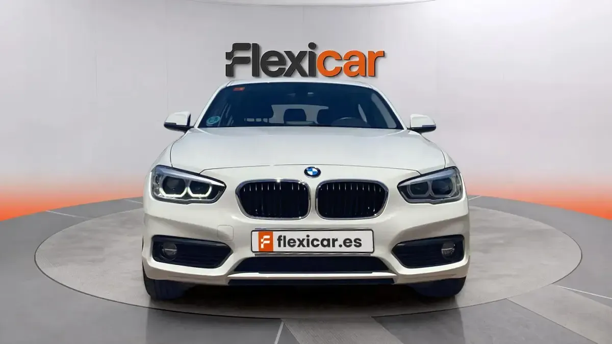 Usado BMW 116 109 CV (80 kW) 2019 Blanco Utilitario