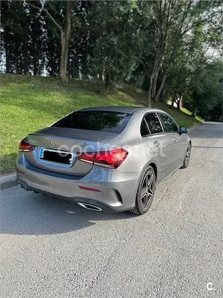 Usado Mercedes A200 163 CV (119 kW) 2019 Gris / plata Berlina