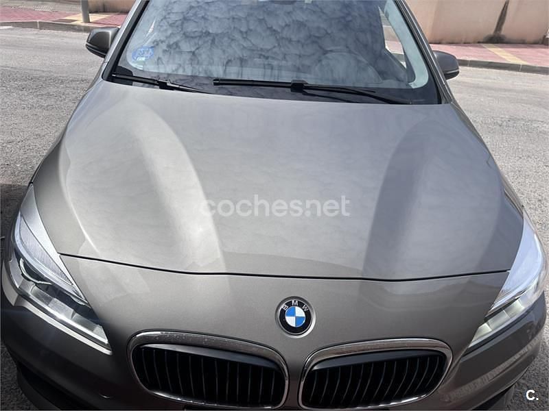 Beige Usado 2018 BMW 225 Active Tourer iPerformance Monovolumen | 14.000 € (Super precio) - Imagen 1/4