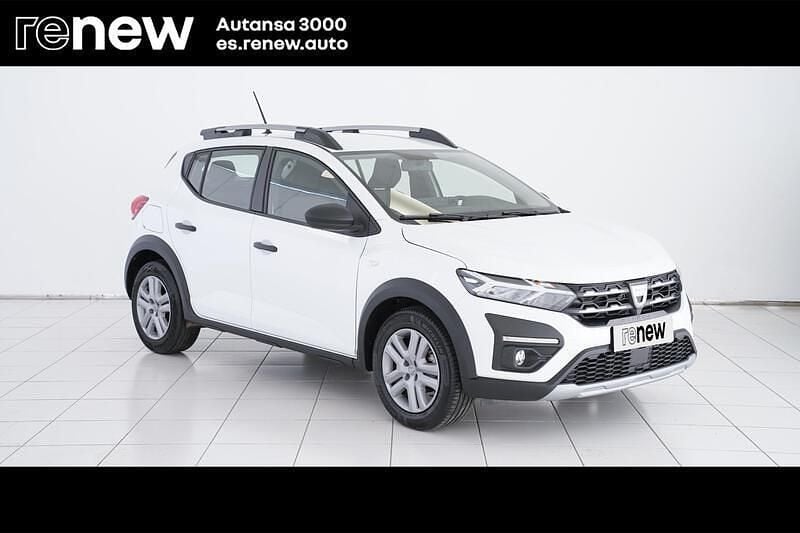 Usado Dacia Sandero Essentiel 91 CV (66 kW) 2022 Blanco Berlina