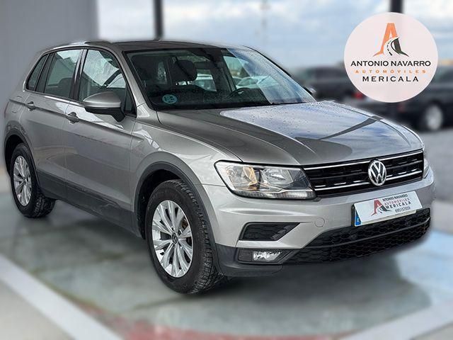 Usado VW Tiguan Sportline 150 CV (110 kW) 2019 Gris SUV