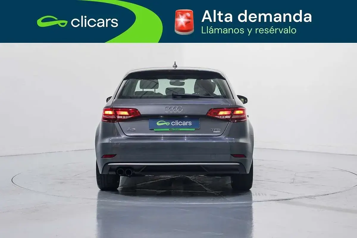Usado Audi A3 Sportback Sport 150 CV (110 kW) 2017 Gris Utilitario