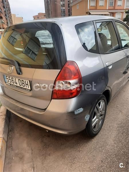Usado Honda Jazz ES 83 CV (61 kW) 2004 Gris / plata Utilitario
