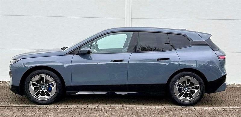 Usado BMW iX 239 kW (326 CV) 2021 Gris SUV