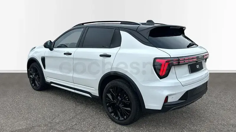 Begagnad Lynk & Co 01 276 HK (202 kW) 2025 Vit SUV