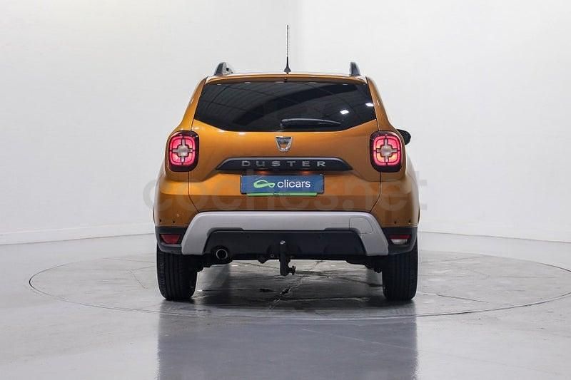 Usado Dacia Duster Prestige 115 CV (84 kW) 2019 Naranja SUV