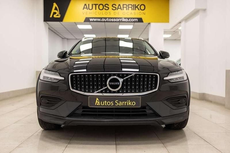 Usado Volvo V60 CC Pro 197 CV (144 kW) 2021 Negro Familiar