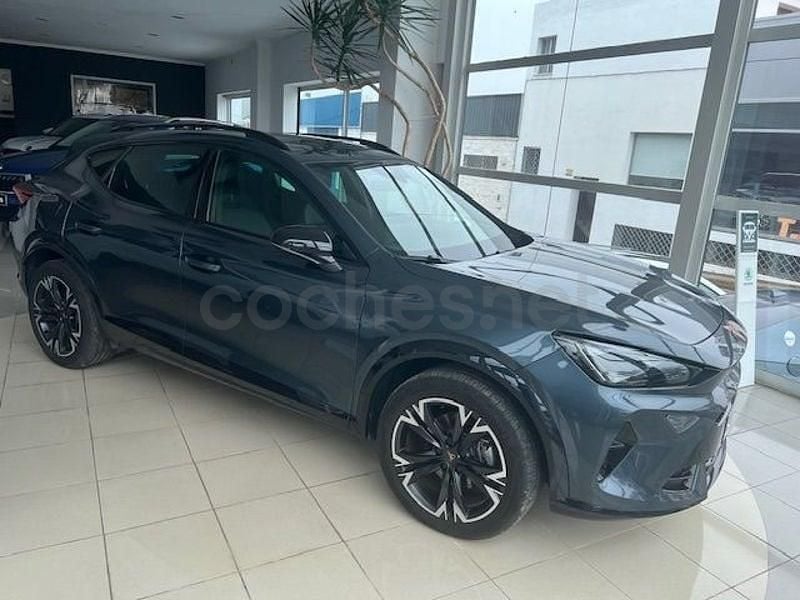 Usado Cupra Formentor 204 CV (150 kW) 2025 Gris / plata SUV