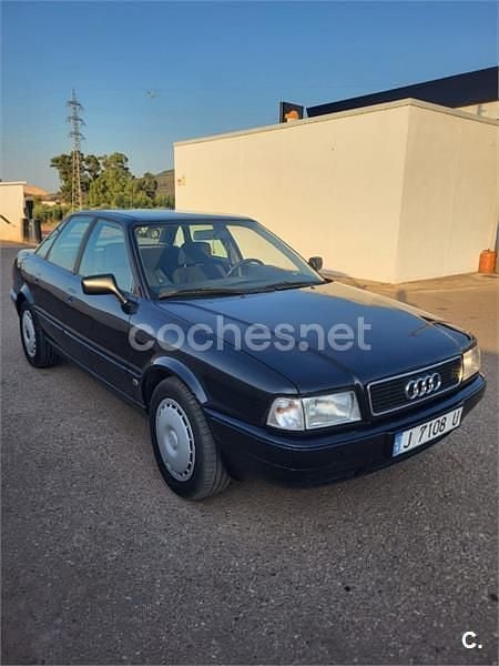 Usado Audi 80 115 CV (84 kW) 1994 Azul Berlina