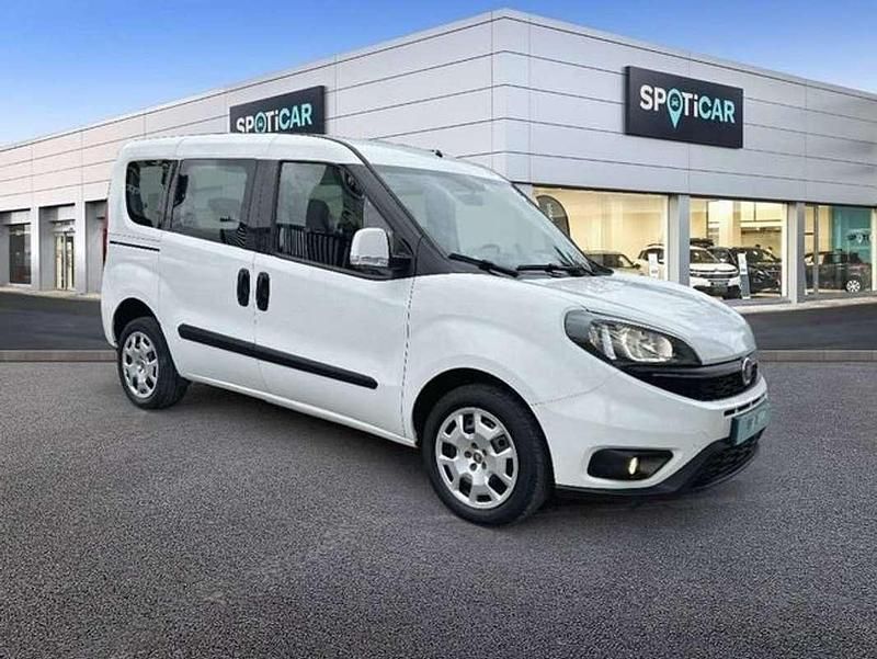 Usado Fiat Doblò Active 82 CV (60 kW) 2020 Blanco Monovolumen