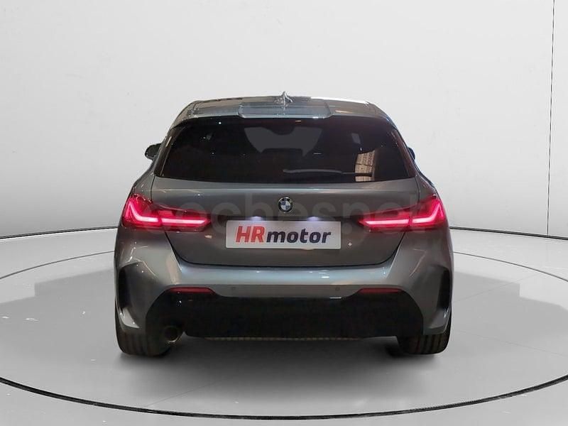 Usado BMW 118 Shadowline 136 CV (100 kW) 2024 Gris / plata Utilitario