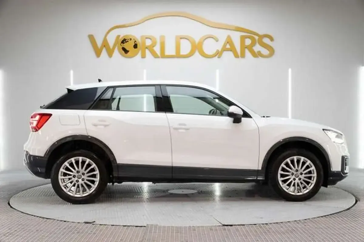 Usado Audi Q2 Design 116 CV (85 kW) 2019 Blanco SUV