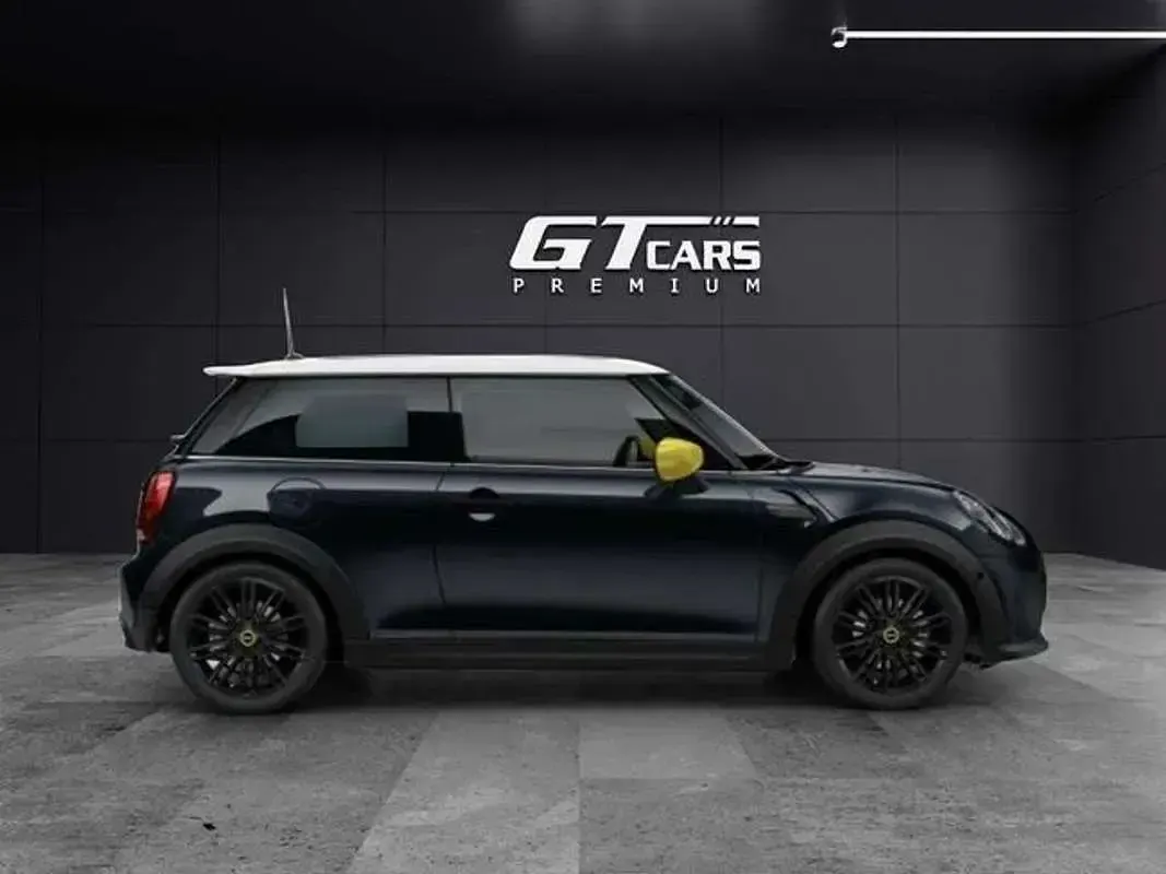 Usado Mini Cooper SE 135 kW (184 CV) 2022 Azul Utilitario
