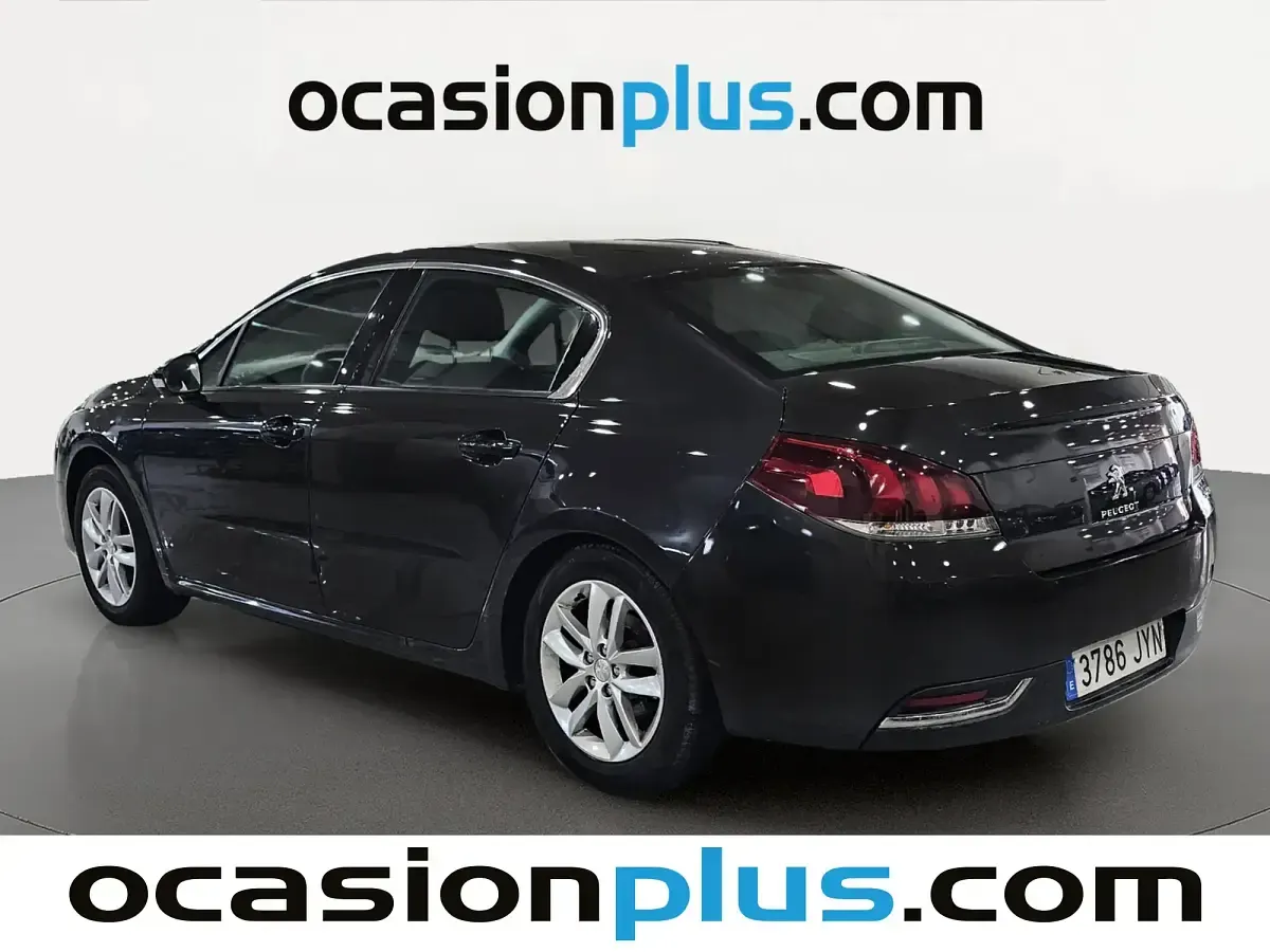 Usado Peugeot 508 Active 120 CV (88 kW) 2017 Gris Berlina