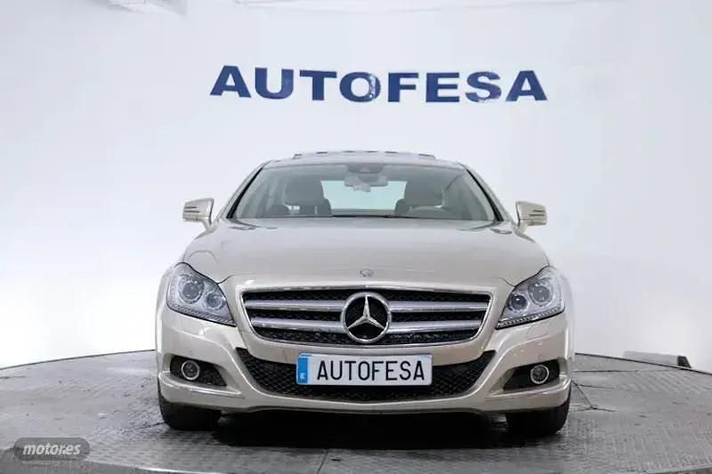 Usado Mercedes CLS350 258 CV (189 kW) 2011 Oro Berlina