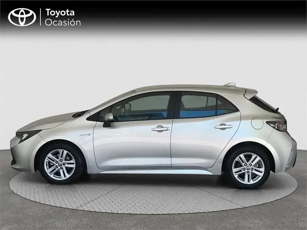 Usado Toyota Corolla Active 122 CV (89 kW) 2022 Gris Monovolumen