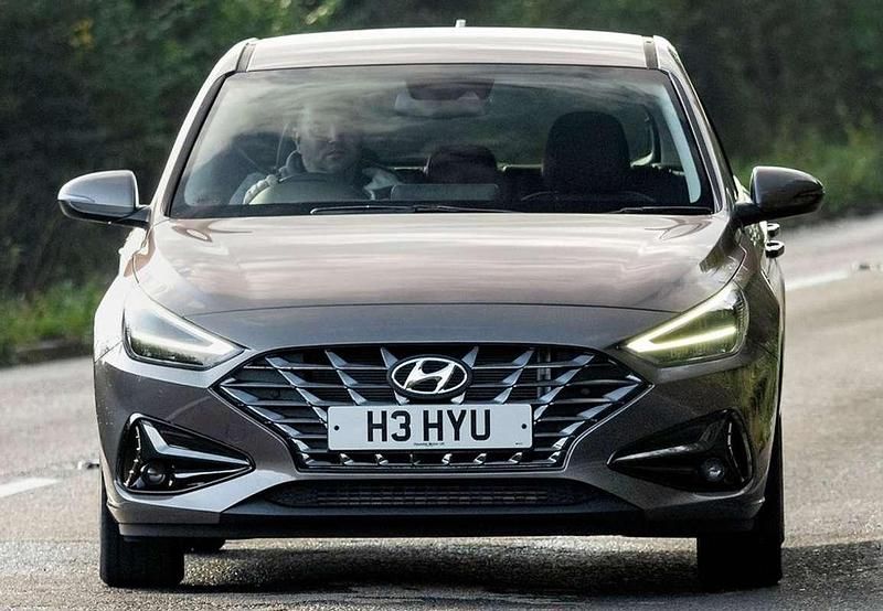 Gris Usado 2022 Hyundai i30 Utilitario | 14.390 € (Super precio) - Imagen 1/4