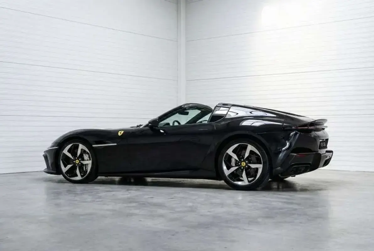 Nuevo Ferrari 12 Cilindri 829 CV (609 kW) 2026 Negro Coupe