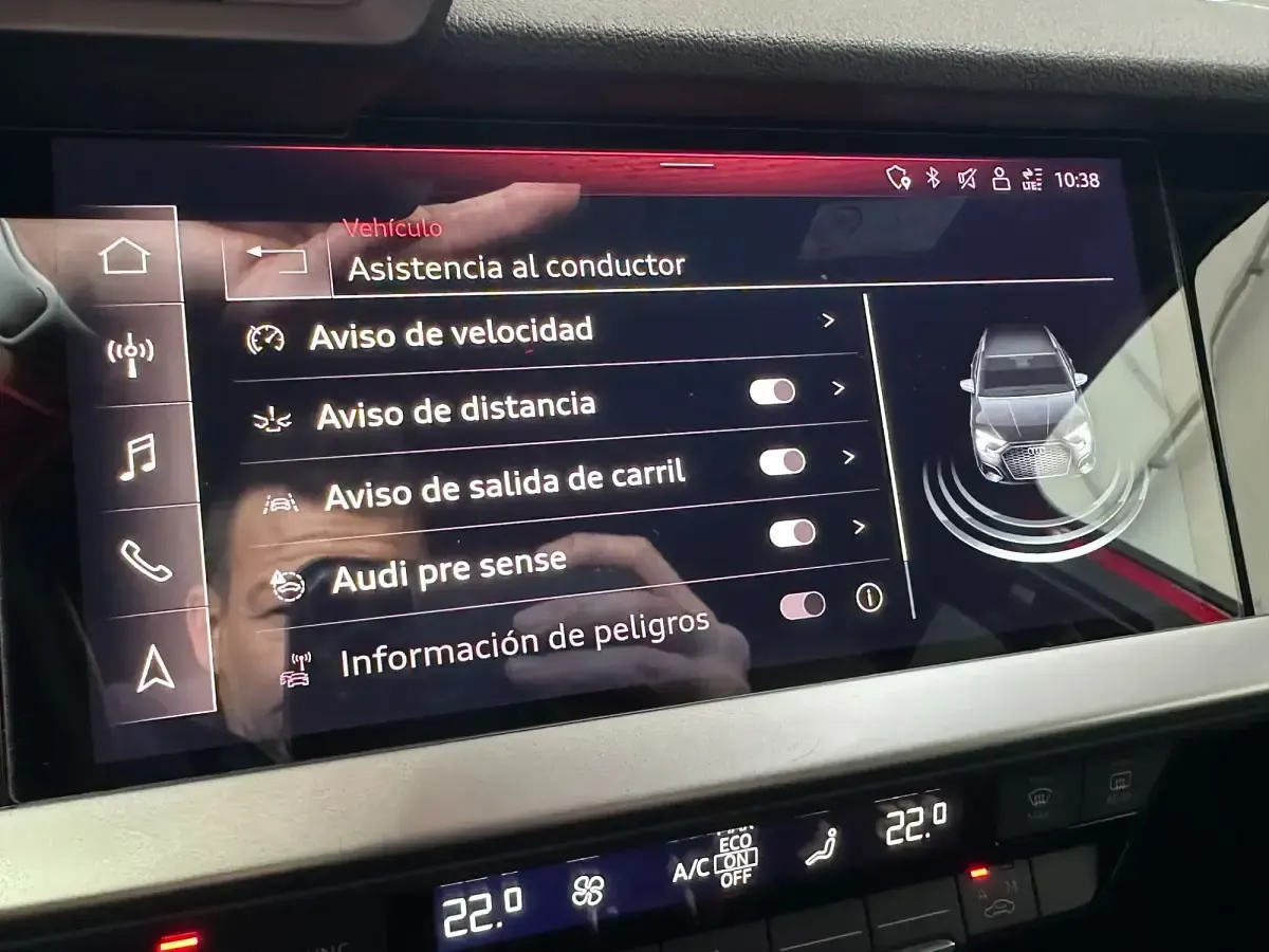 Begagnad Audi A3 S-Line 116 HK (85 kW) 2022 Röd Sedan