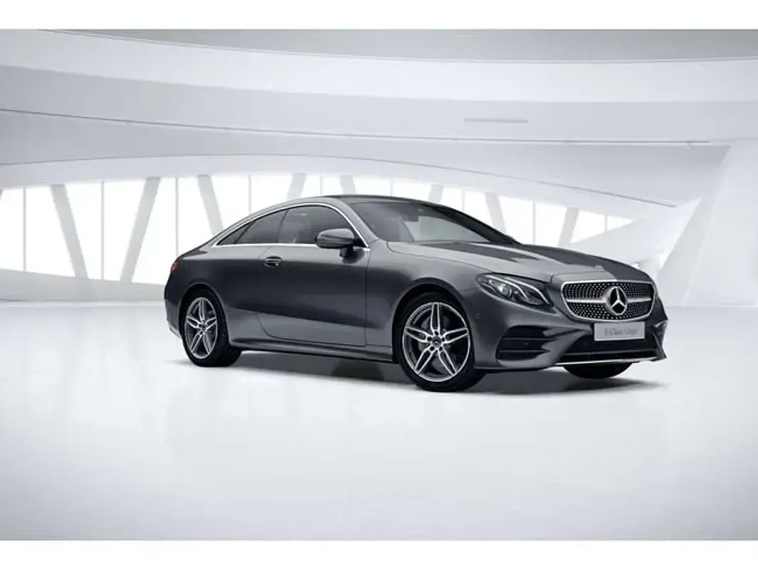 Usado Mercedes E220 194 CV (142 kW) 2019 Gris Coupe