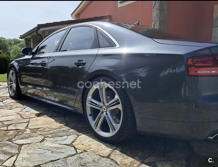 Gris / plata Usado 2013 Audi S8 Berlina | 29.999 € - Imagen 1/4