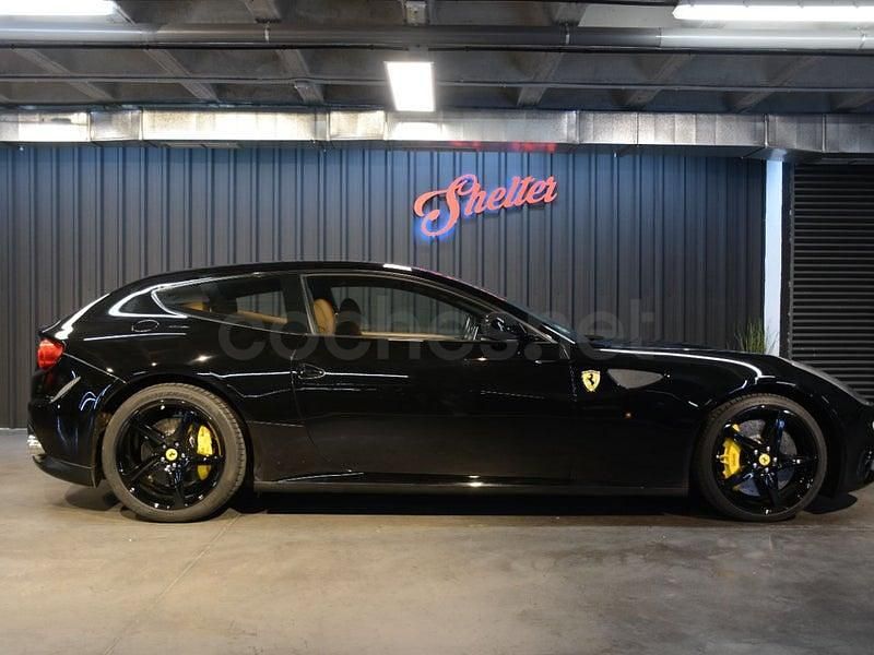 Usado Ferrari FF 661 CV (486 kW) 2012 Negro Familiar