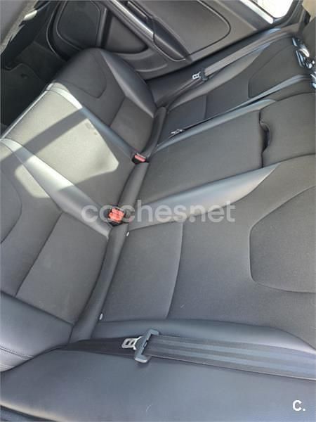 Usado Volvo V60 285 CV (209 kW) 2015 Negro Familiar