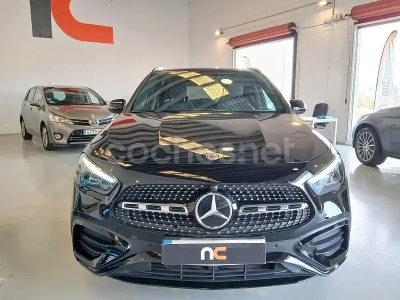 Usado Mercedes GLA250 218 CV (160 kW) 2024 Negro SUV