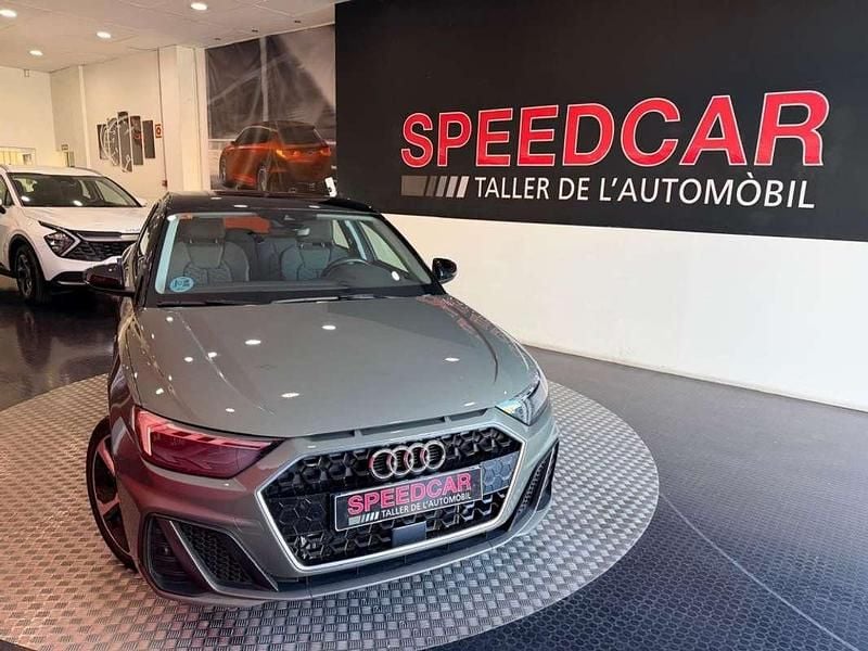 Usado Audi A1 Sportback 110 CV (80 kW) 2021 Gris Utilitario
