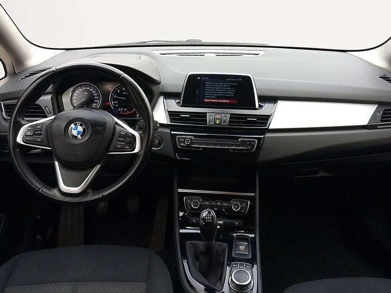 Usado BMW 216 Luxury Line 110 CV (80 kW) 2020 Gris Monovolumen