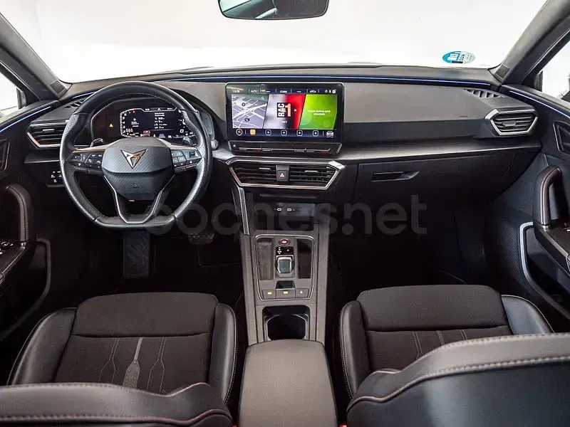 Usado Cupra Leon 150 CV (110 kW) 2023 Gris / plata Familiar