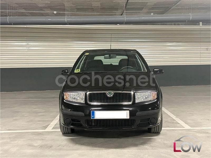 Usado Skoda Fabia 64 CV (47 kW) 2005 Negro Utilitario