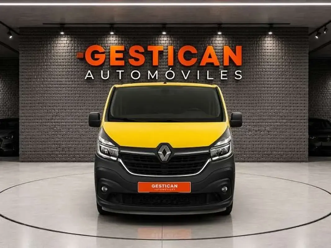 Usado Renault Trafic 95 CV (69 kW) 2020 Amarillo Monovolumen