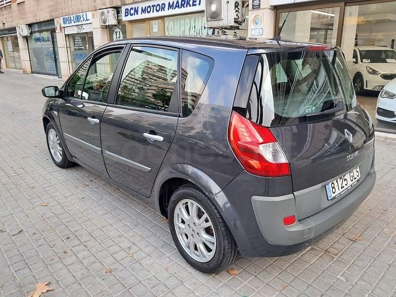 Usado Renault Scénic III Authentique 110 CV (80 kW) 2009 Gris / plata Monovolumen