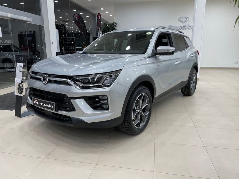 Azul Usado 2023 Ssangyong Korando SUV | 25.995 € (Un poco caro) - Imagen 1/4