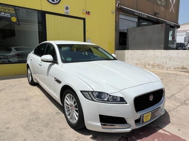 Blanco Usado 2016 Jaguar XF Business Edition Berlina | 13.500 € (Precio justo) - Imagen 1/4
