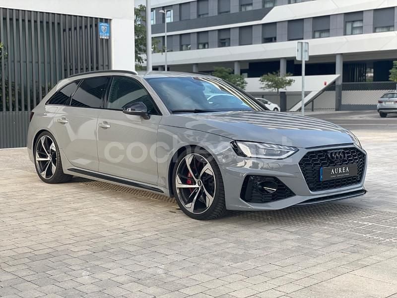 Usado Audi RS4 450 CV (330 kW) 2021 Gris / plata Familiar