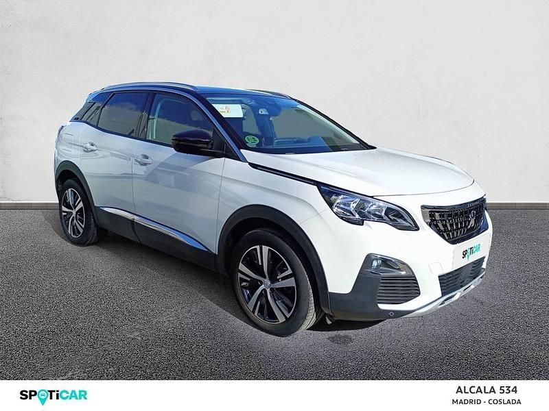 Usado Peugeot 3008 Allure 130 CV (95 kW) 2020 Blanco SUV