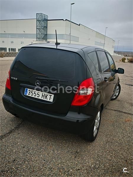 Usado Mercedes A160 Elegance 95 CV (69 kW) 2012 Negro Monovolumen