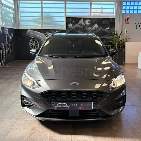 Usado Ford Focus ST-Line 125 CV (91 kW) 2019 Gris / plata Familiar