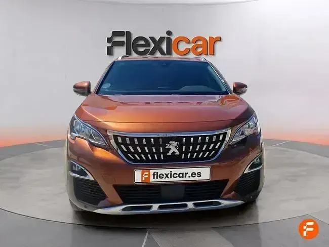 Usado Peugeot 3008 Active 130 CV (95 kW) 2019 Marrón SUV