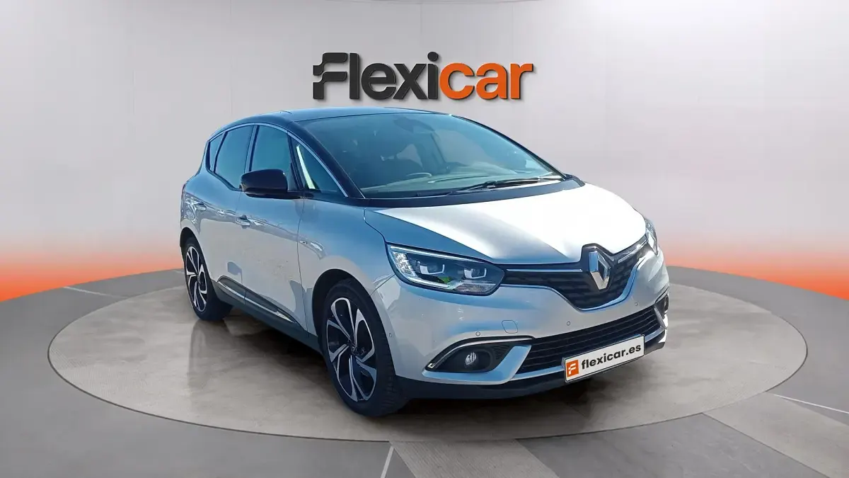 Usado Renault Scénic LIMITED 150 CV (110 kW) 2020 Gris Monovolumen