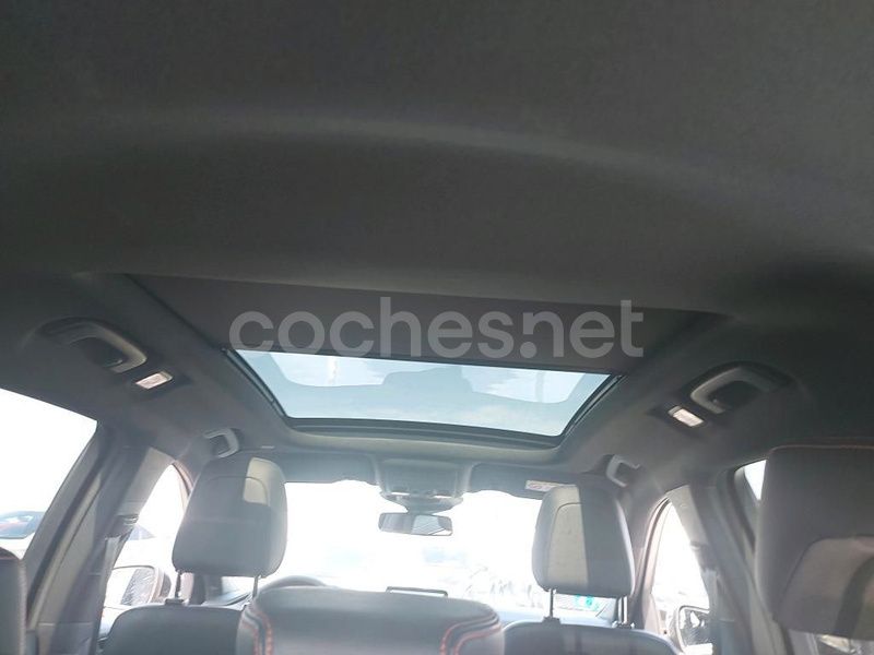 Usado Ford Kuga ST-Line X 225 CV (165 kW) 2021 Gris / plata SUV