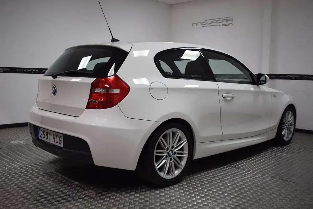 Usado BMW 116 116 CV (85 kW) 2011 Blanco Utilitario
