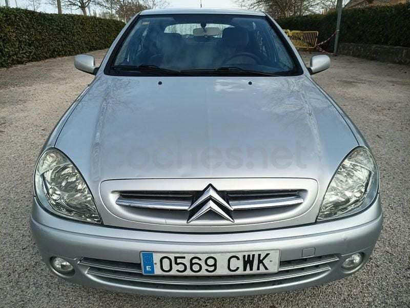 Usado Citroën Xsara 110 CV (80 kW) 2004 Gris / plata Berlina